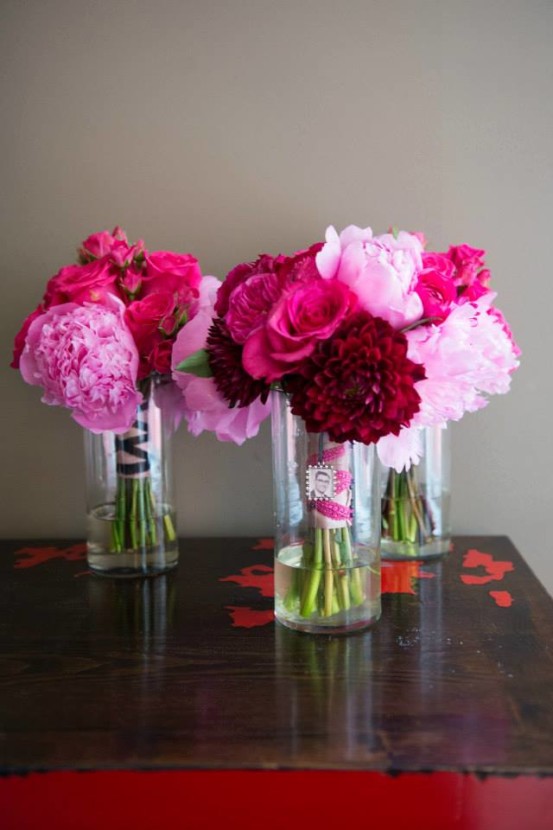 Tamara Menges completely outdid herself on the wedding flora. Gorgeous in every way - the colors, the shapes and styles!