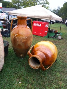 Over sized clay pots fitting for our "Navajo Nuptials" theme or my current obsession with Native America!