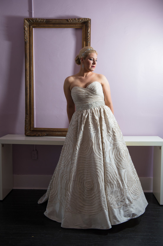 We love the light/dark effect here. Photo by Love Lee Photography.